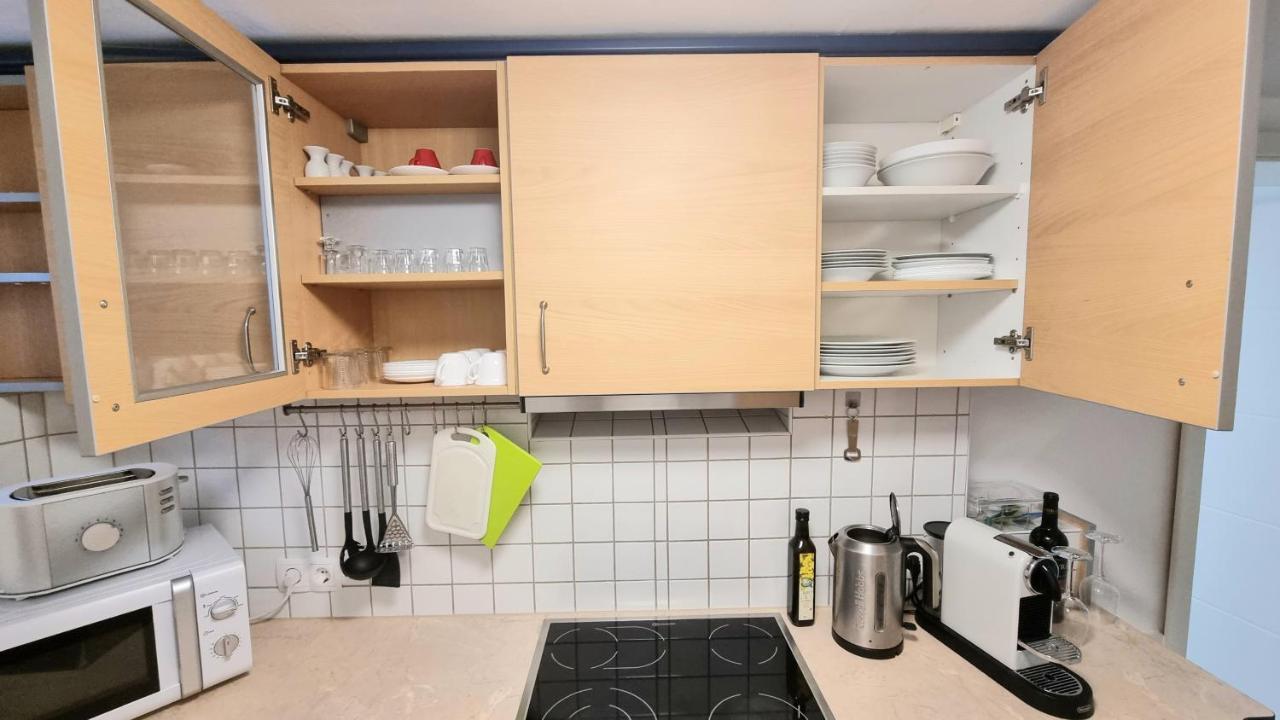 Moderne Kellerwohnung Fuer Handwerker Zwischen Braunschweig Und Wolfsburg, Mit Internet, Kueche, Parkplatz, 24H Check-In Schandelah Exterior photo